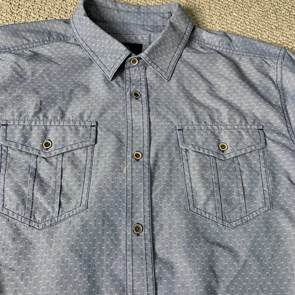Prana Mens Shirt Size Large Blue Embroidered Short Sleeves Button Up‎ Pockets - Picture 2 of 11